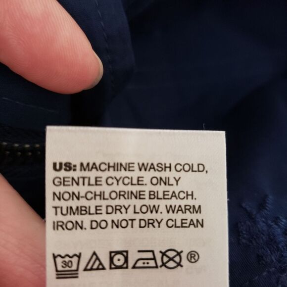 Chico's Embroidered Jacket in Tonga Navy Sz 2 - Picture 9 of 9